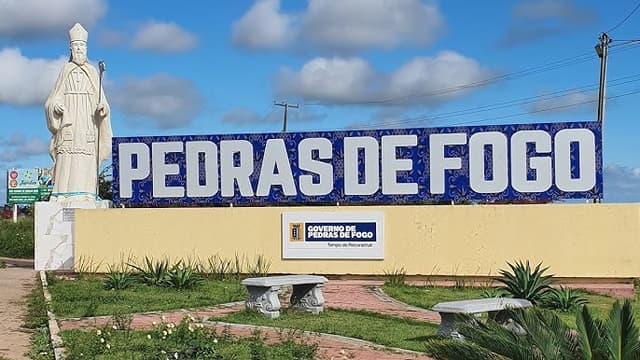 Concurso Público da Prefeitura Municipal de Pedras de Fogo-Edital n 01/2024 